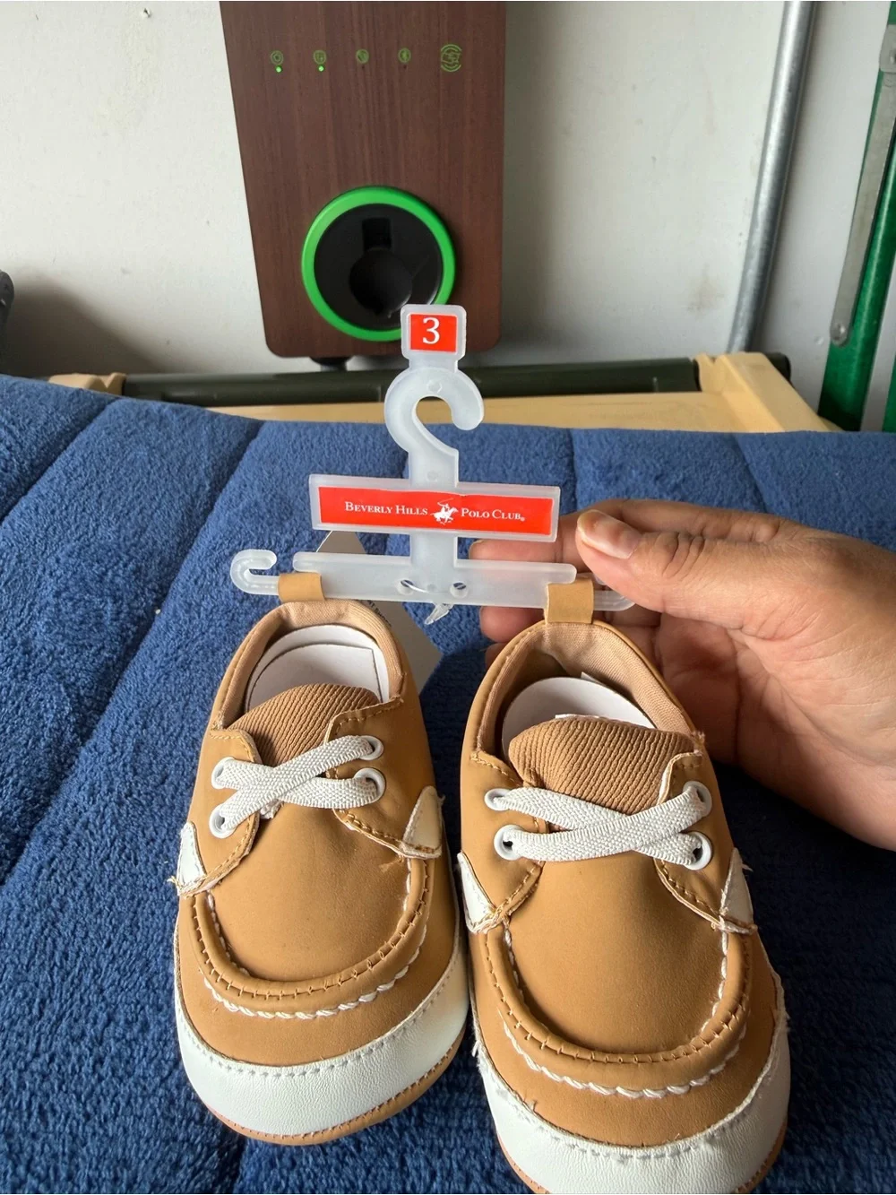 Beverly Hills Polo Club Baby Tan & White Moccasin Boat Shoes Sz 3 Crib Walker